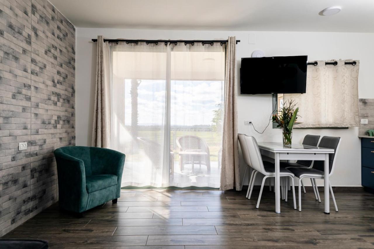 Nes Ammim Hotel Екстериор снимка