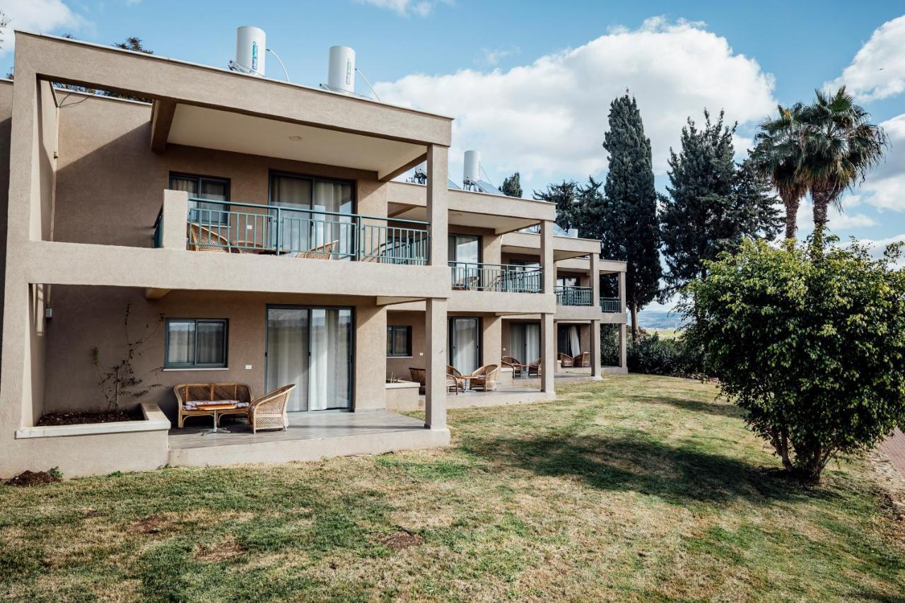 Nes Ammim Hotel Екстериор снимка