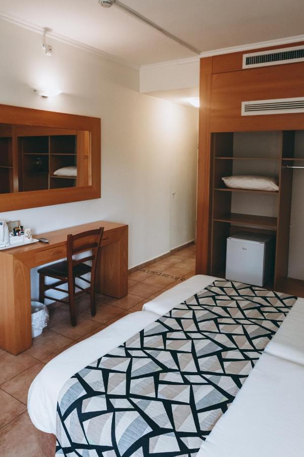 Nes Ammim Hotel Екстериор снимка