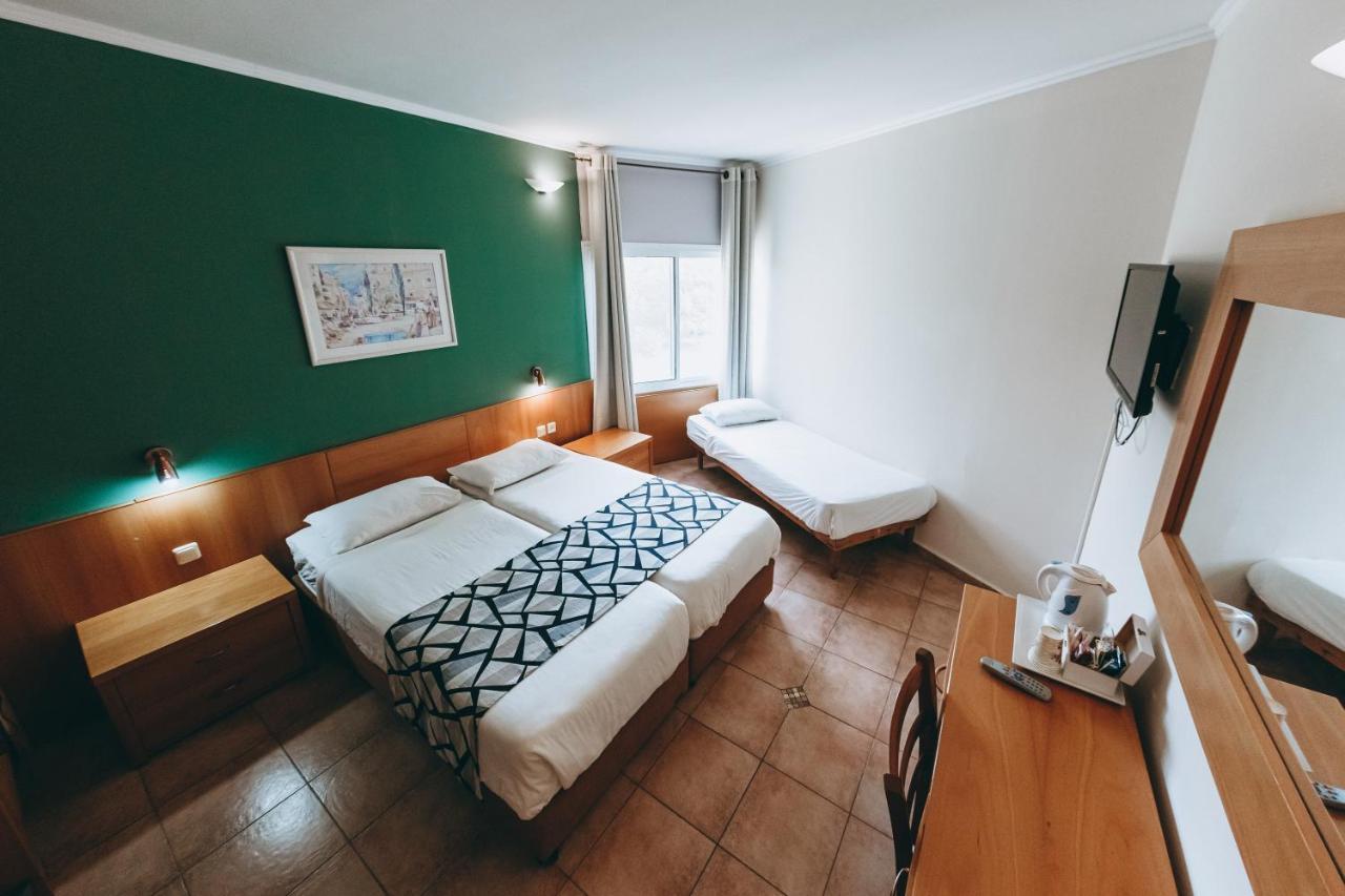 Nes Ammim Hotel Екстериор снимка