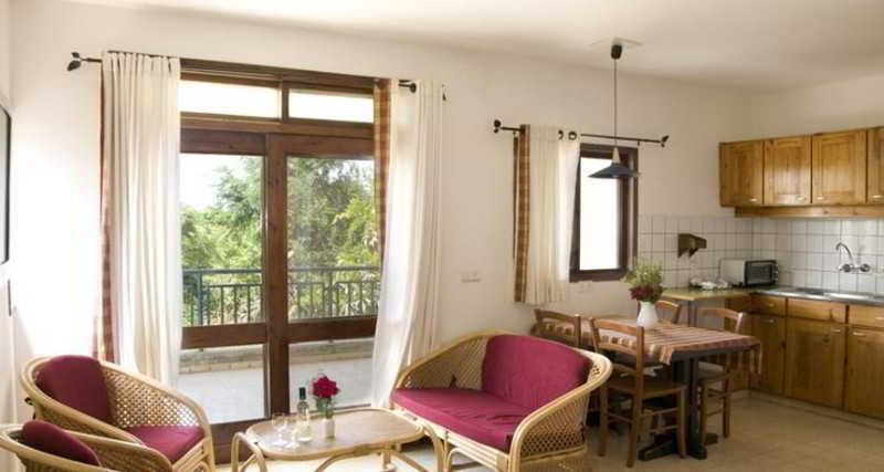 Nes Ammim Hotel Екстериор снимка